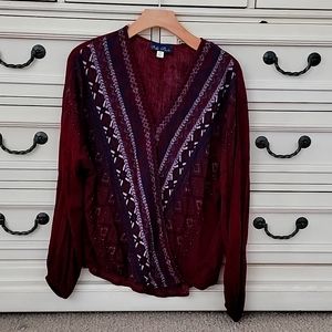 Abstract lightweight long sleeve top